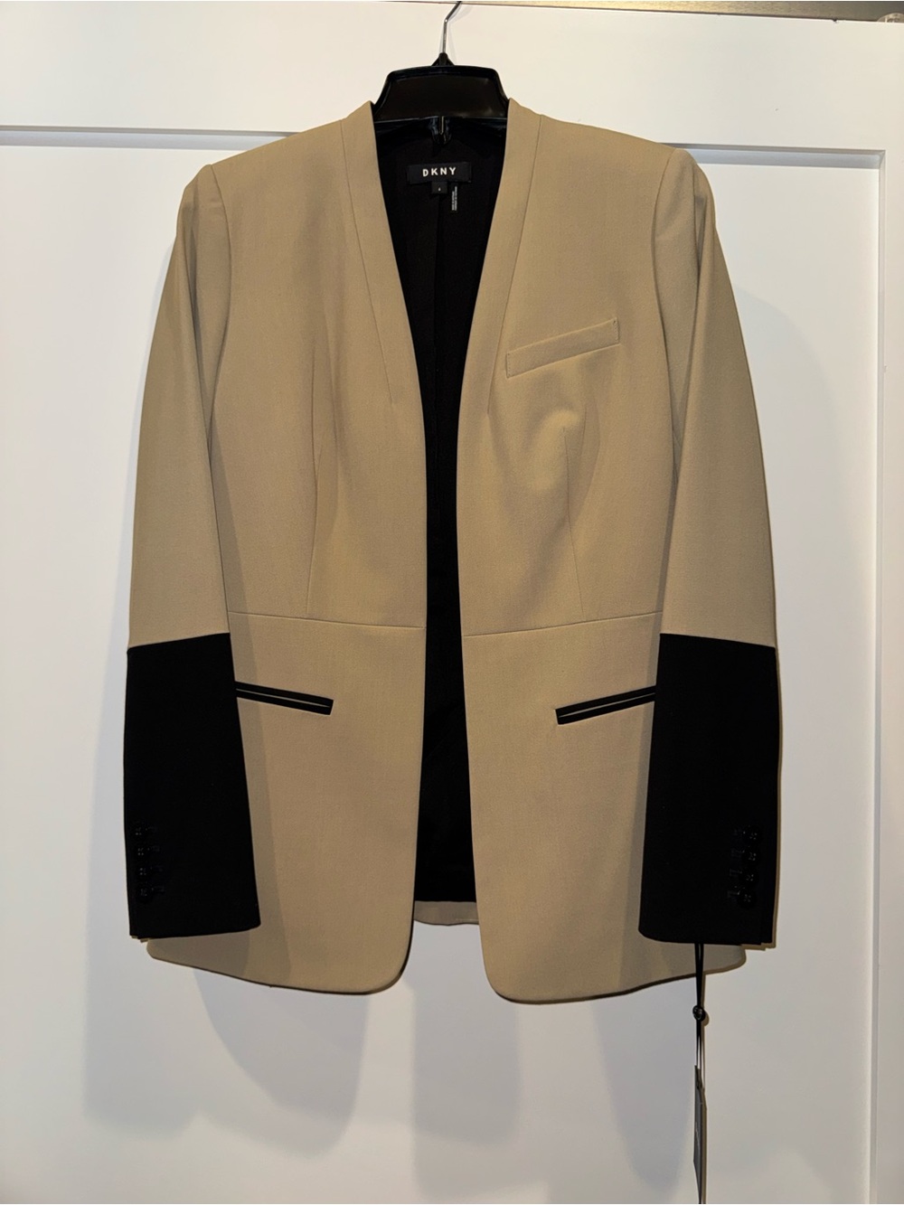 DKNY Two-Tone Tan and Black Open Front Blazer